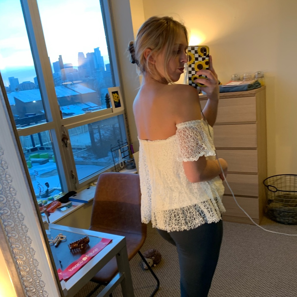 Off shoulder top - Picture 2 of 3